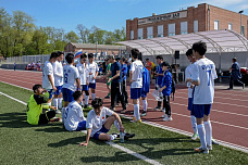 Футбол дружить поможет