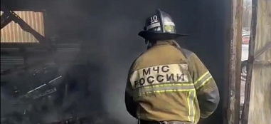 Сегодня днем в городе Аксае вспыхнул пожар