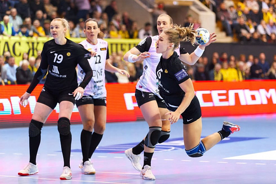 Матчи Лиги чемпионов с «Вайперсом» гандболистки «Ростов-Дона» проведут на своей арене