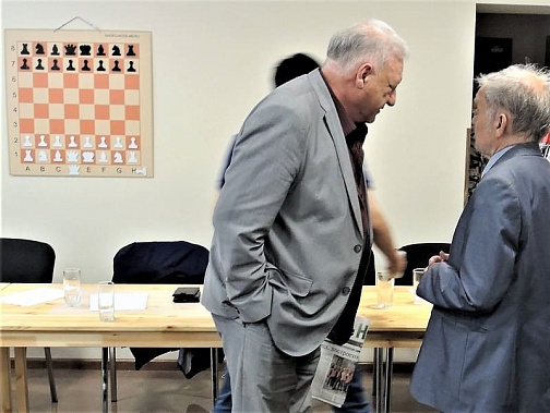 Николай  Пушков со своим  другом  международным мастером из Ростова Александром Захаровым.