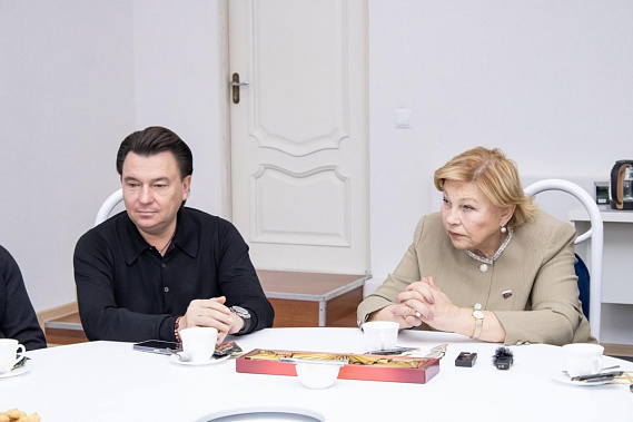 Елена Драпеко встретилась с музейными работниками ДНР