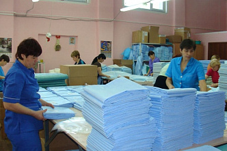На Дону произвели более 75 тысяч защитных комбинезонов
