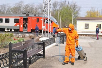 В муниципалитетах Ростовской области продолжается санобработка общественных пространств