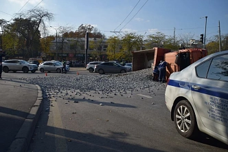 После аварии с большегрузом и протяженных пробок улицы Ростова свободны