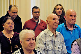 07 11 2025 Ростовскому госпиталю для ветеранов войн подарили концерт и библиотеку