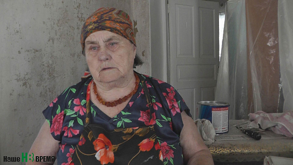 У Екатерины Васильевны вся душа за сына изболелась. «И зачем он везде жалуется?» – горестно вздыхает она. У Екатерины Васильевны вся душа за сына изболелась. «И зачем он везде жалуется?» – горестно вздыхает она.
