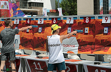 В сумме 882 года