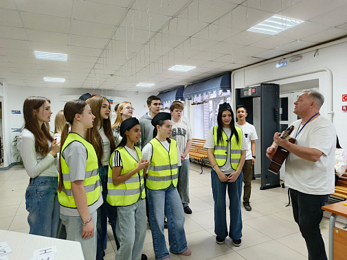 Батайские юнармейцы и юидовцы поучаствовали в квесте и волонтерской акции