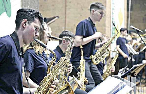 Вновь зазвучит джаз