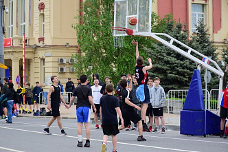 Легкоатлетическая эстафета на Театралке