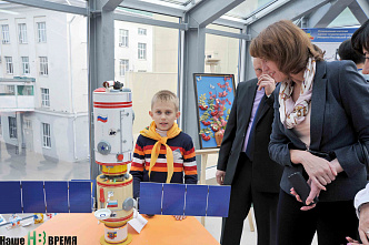 Победителям – награды, детям – торт