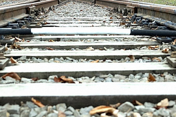 В Неклиновском районе столкнулись машина и поезд