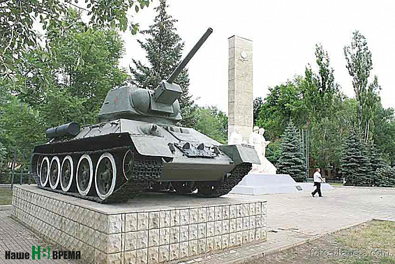 Танки выходят из воды...