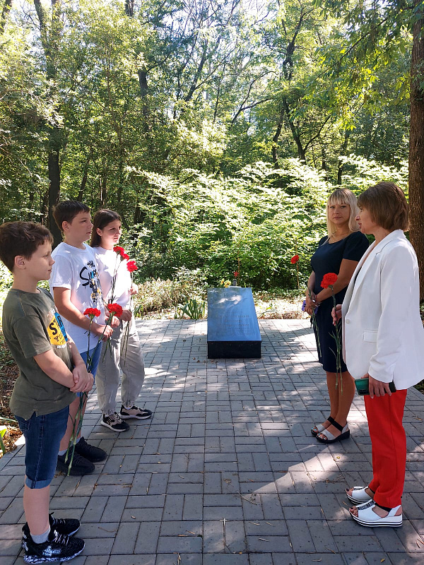 Сегодня почтили память Федора Никитовича Крутикова с молодёжью