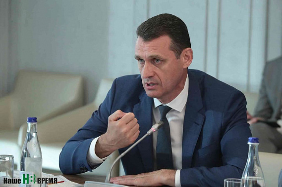 Михаил КОРНЕЕВ: «Принципиальная позиция губернатора и правительства области – создание благоприятных условий для развития системы непрерывного казачьего образования».