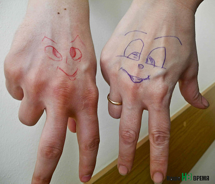 Актеры «пальчикового театра».