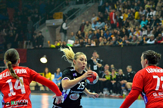 Донские гандболистки в первом матче финала чемпионата страны обыграли столичный ЦСКА