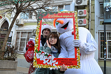 20 12 2024 В донской столице прошла акция «Снежинка доброты»