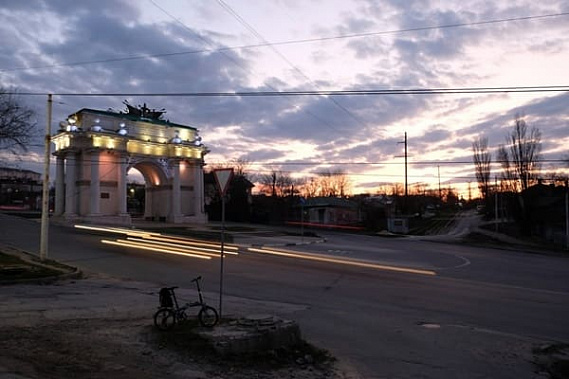 Триумфальная арка Новочеркасска засияет по-новому