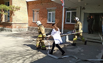 Завершились учения пожарных области