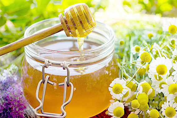 Вместо сахара медики предлагают цветочный мед