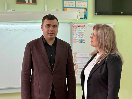   Ростовскую школу № 26 оснастили новой мебелью и оргтехникой