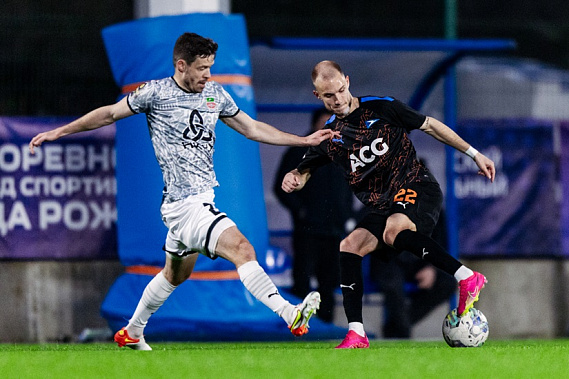 «ФК» Чайка» провела первый контрольный матч на сборах в Сочи