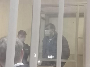 Суд оставил под стражей главу администрации Аксайского района В. Борзенко и проходящих по одному с ним делу фигурантов