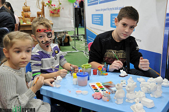 Победителям – награды, детям – торт