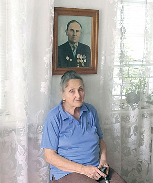 Зинаида Павловна родилась в 1943 году, когда ее отец был на фронте.