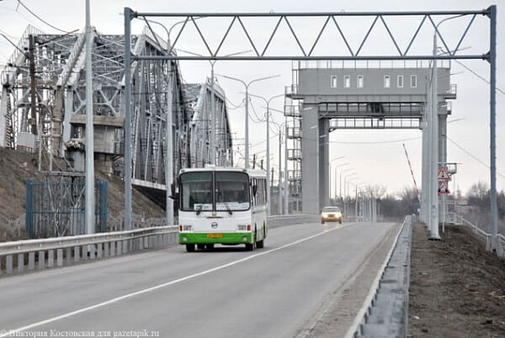 Жители Каменского района остались без автобусов из-за моста