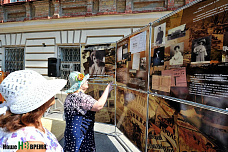 В Таганроге прошел фестиваль «Зонтичное утро»