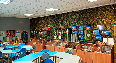 В музее ростовской гимназии № 95 бережно хранят память о тех, кто приближал Победу