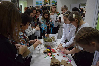 Первый региональный форум в честь Дня матери-казачки прошел в Родионово-Несветайском районе