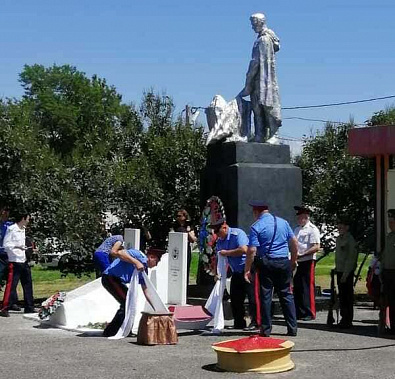 В Чертковском районе перезахоронили останки бойца, погибшего 80 лет назад под Киевом 