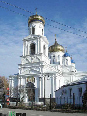 Гундоровка, храм Успения Пресвятой Богородицы.