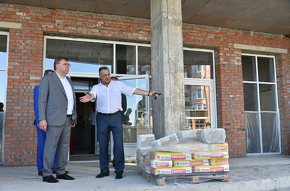 Александр Ищенко: новая школа в Батайске откроется в апреле 2023 года