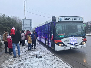 Кто хочет покататься с Дедом Морозом?