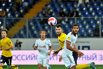 Футболисты «Ростова» дома обыграли столичный «Локомотив»