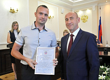 Наградили работников текстильной и легкой промышленности