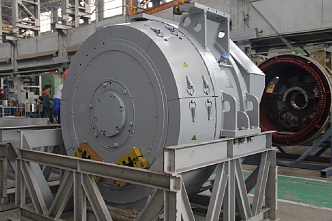 «ТМХ-Электротех» выпустил 400-й тяговый синхронный генератор для тепловозного дизеля