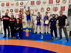 Юные донские спортсмены завоевали награды крупного турнира по греко-римской борьбе