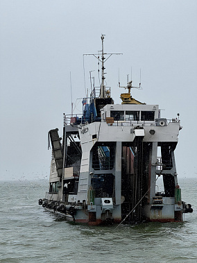  На Таганрогском подходном канале начали ремонтное дноуглубление
