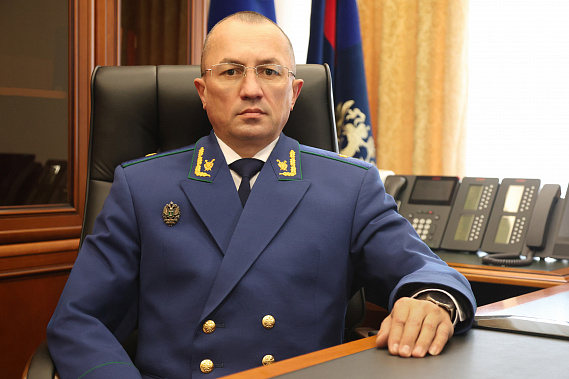Поздравление Южного транспортного прокурора с Днем Победы в Великой Отечественной войне