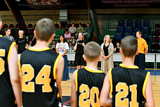 03 07 2025 В Ростове провели турнир по баскетболу для подростков с ОВЗ