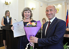 Наградили работников текстильной и легкой промышленности