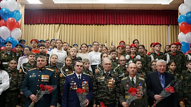 С ростовскими лицеистами встретились ветераны