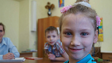 Маленькая мама Тася