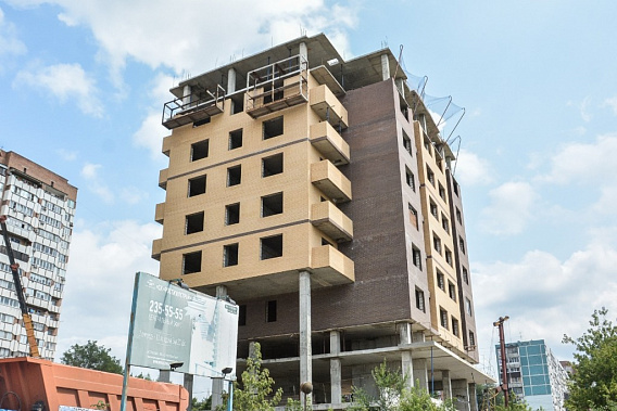 Типичный ростовский жилищный долгострой. Источник фото:: администрация Ростова.