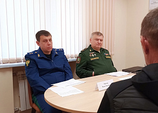 Совместный прием граждан провели военный прокурор ЮВО и прокурор Ростовской области